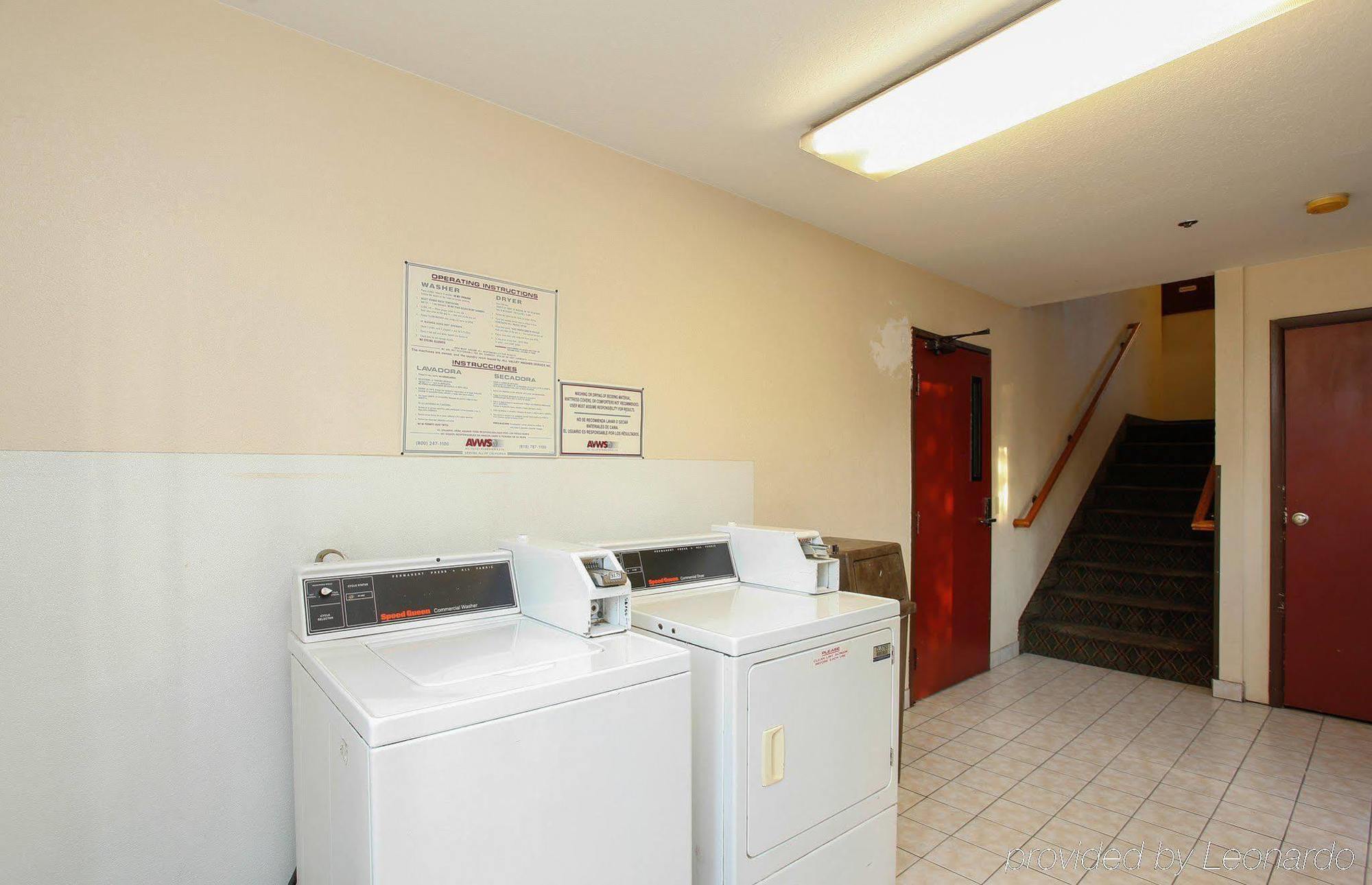 Ontario Airport Executive Inn Екстериор снимка