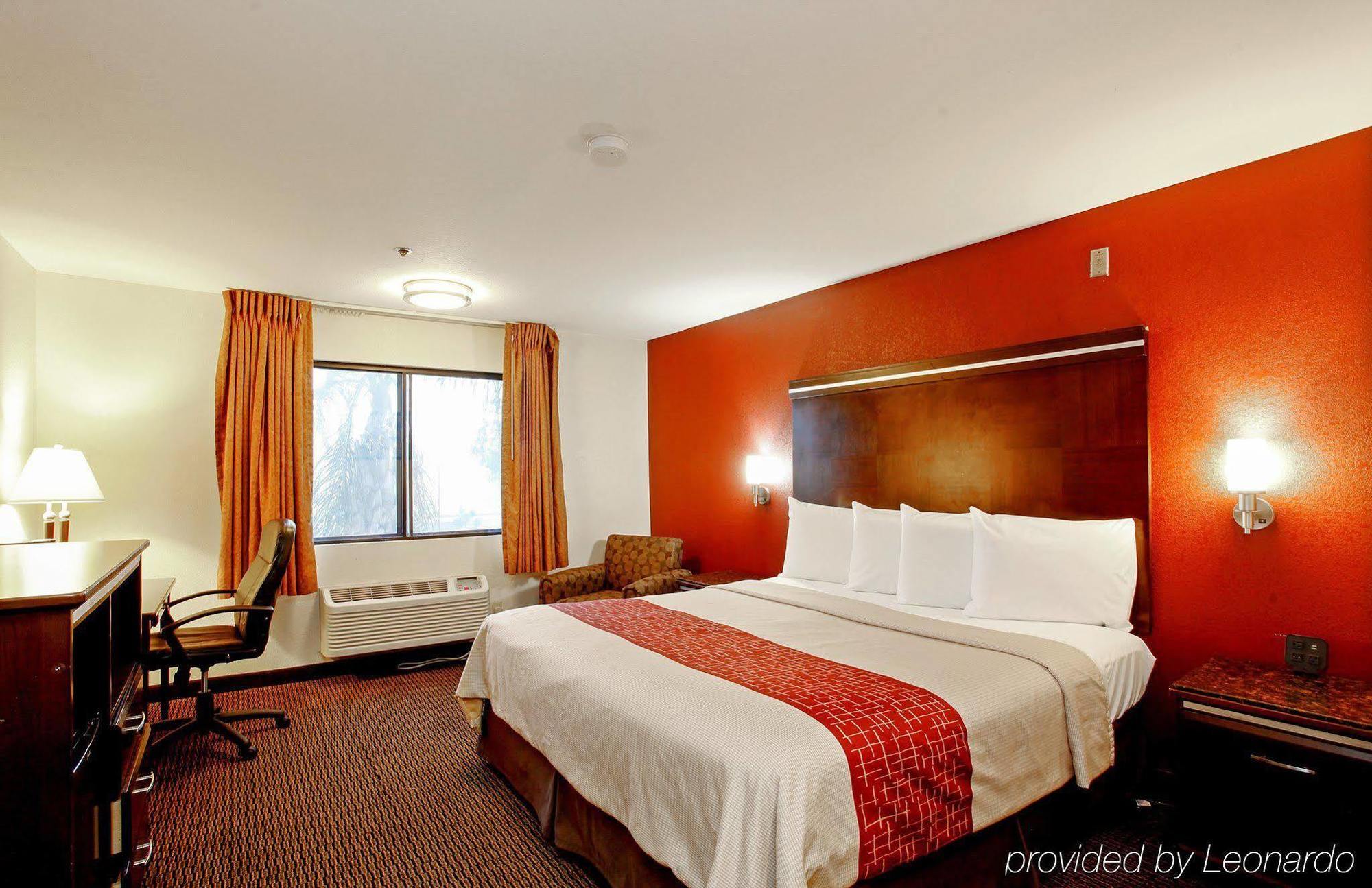Ontario Airport Executive Inn Екстериор снимка