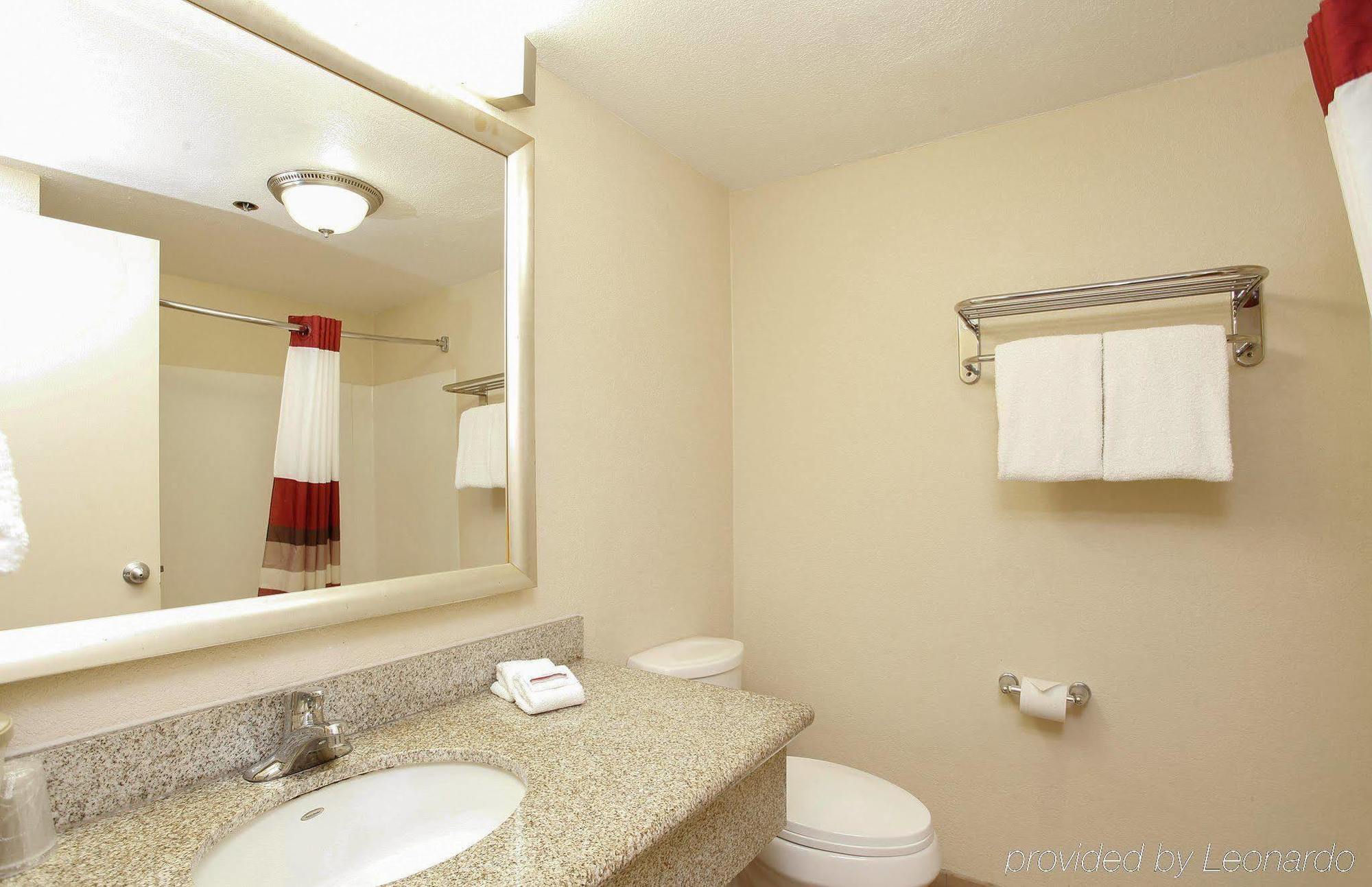 Ontario Airport Executive Inn Екстериор снимка